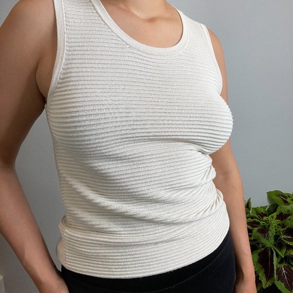 Backdrop Knit Sleeveless Top -M- - Picture 7 of 12